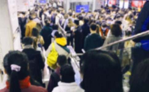 ���\��������