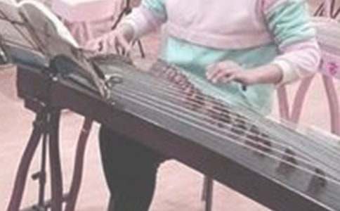 我的課余生活彈古箏作文