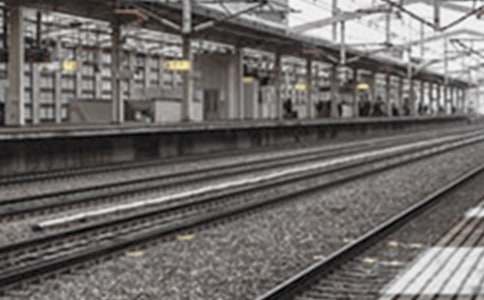 送姐姐去火車站300字作文