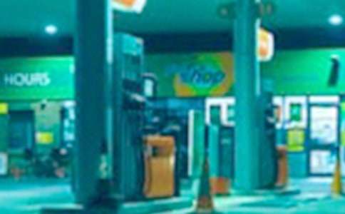 �۵ļ���վ����600��