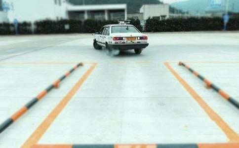 �{У��Ȃ��˹������Y����