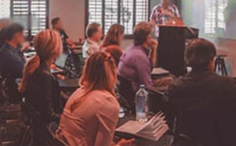 英語邀請信:邀外教參加書法講座