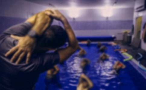 �{У�̾��T���˹������Y