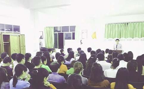 ���õĸ�Ƹ�������v��ģ��R��5ƪ