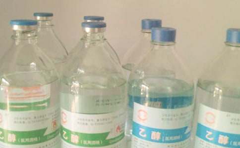 �ƾ��桰��������700��