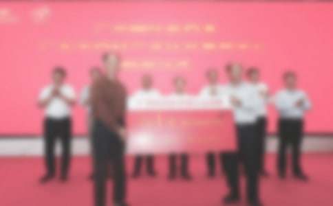 ��ٛ�xʽУ�L���x�~��ͨ��17ƪ��