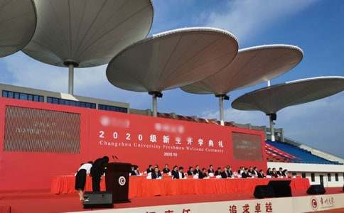 400���_�W��Y�������ģ����x30ƪ��