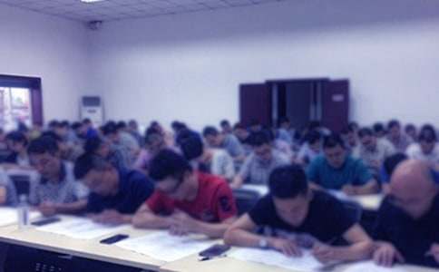 С���￼ԇͯԒ���ģ�ͨ��20ƪ��