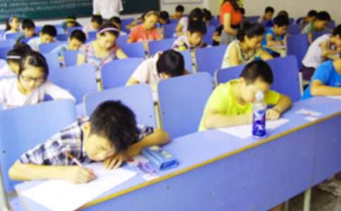 ��һ�ο�ԇ���ķ��ģ����x30ƪ��