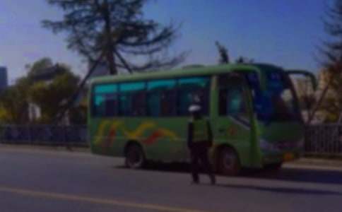 ���\վ���˹������Y