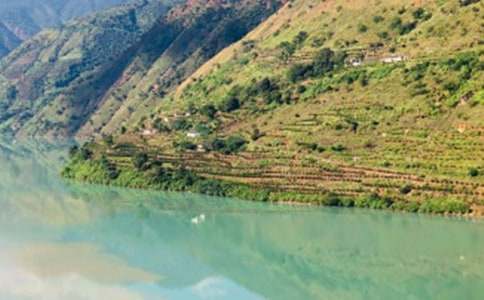 �c����ͬ����������400��