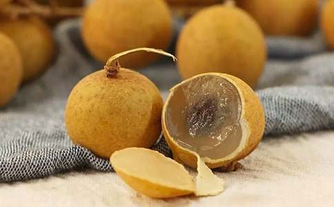 ��������700��