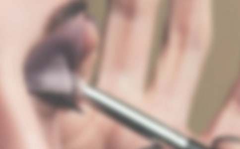 ���е����ݎ�����600��