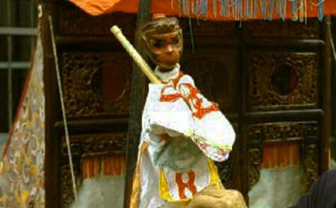 安徒生童話故事第102篇:演木偶戲的人The Puppet-Show Man