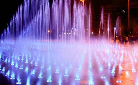 С��Ȫ�ƌWС�������200��