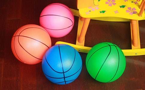 《拍皮球》大班教案(通用11篇)