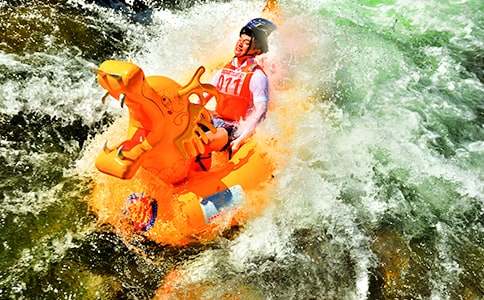 �\��Ư��ӛС�W����700��