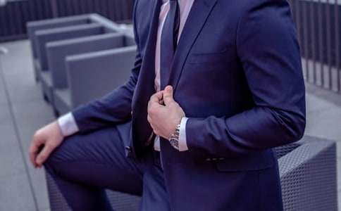 六年級單元作文:我的理想企業家(通用5篇)