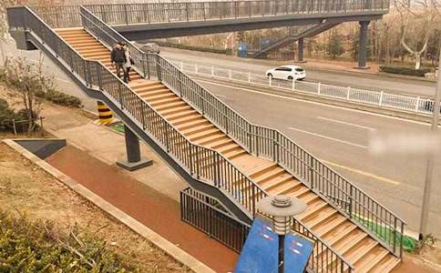 ���֮������400��