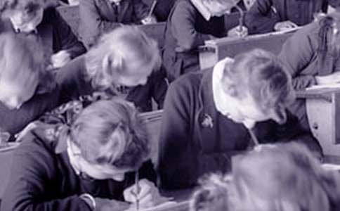 �y��ͬ������