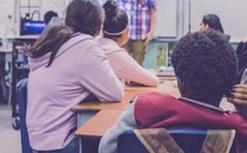 �ͽo���Iͬ���Ķ����R�~