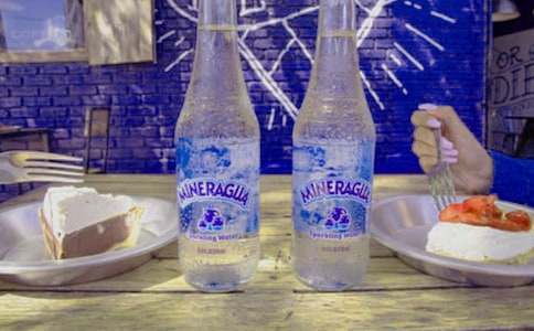 �������HС�W����400�ַ���