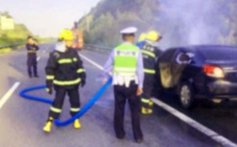 ������ȫԒ�}����2000��