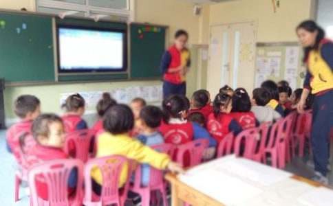 �׃��@С���W����ӽ̰������x9ƪ��