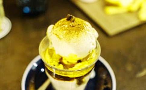 ��ɫ��ĩ����