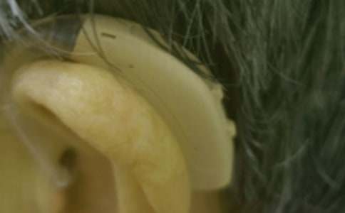 姥姥的助聽器作文