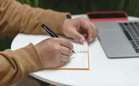 �������D������