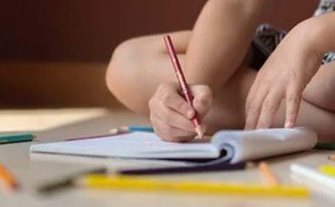 ����Ȳ�����700�֣����x5ƪ��