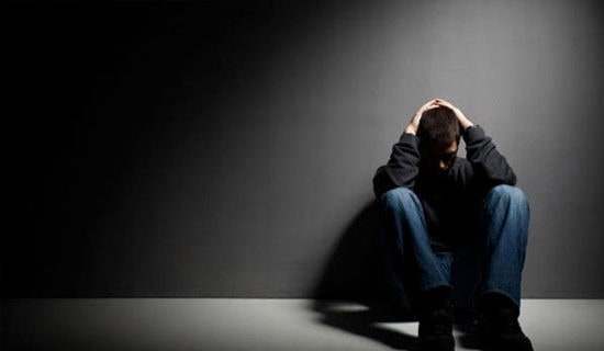 形容悲傷心情的詞語有哪些